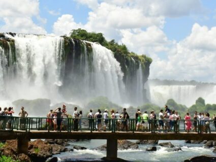 Foz do Iguaçu deve receber milhares de turistas no feriadão de Corpus Christi