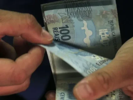 Valores a receber: brasileiros ainda não sacaram R$ 8,16 bilhões