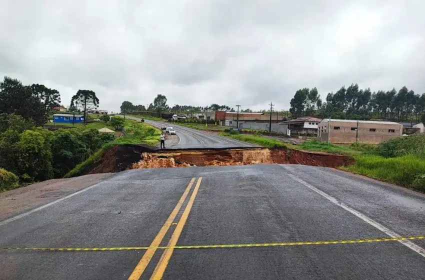 Rodovias do Paraná seguem com bloqueios por conta das chuvas