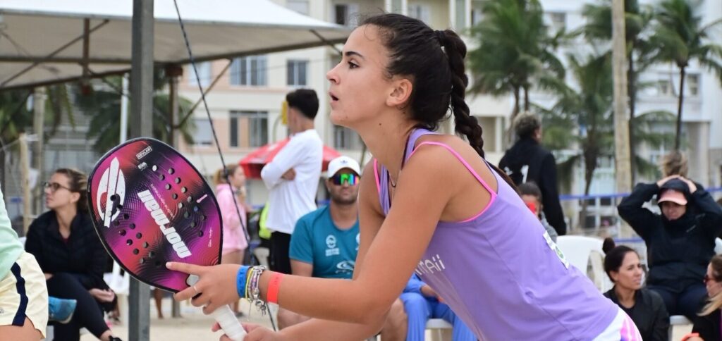 Top-5 no ranking, paranaense Vitória Marchezini joga torneio em Foz do Iguaçu