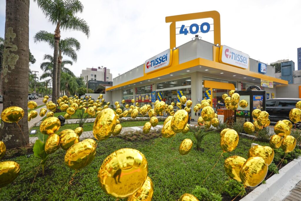 Nissei inaugura loja em comemoração às 400 farmácias da rede