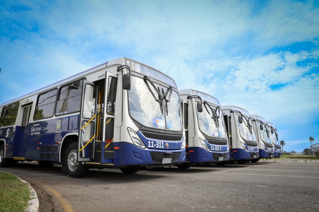 São José dos Pinhais renova frota de ônibus do transporte público
