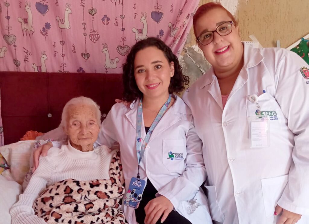 Serviço de saúde a domicílio já atendeu mais de 80 mil pacientes em Curitiba