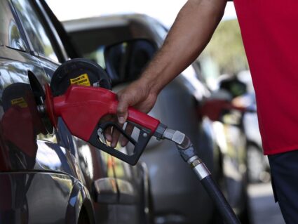 Petrobras aumenta preços da gasolina e do gás de cozinha
