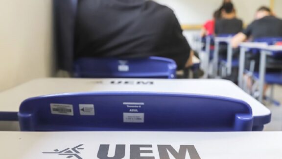 UEM abre concurso com 82 vagas para professores; salários de até R$ 16,5 mil