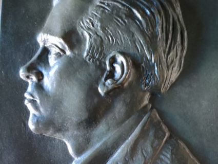 Obra de João Turin é inaugurada no centenário do físico César Lattes