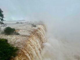 Vazão das Cataratas do Iguaçu está cinco vezes acima do normal; VÍDEO